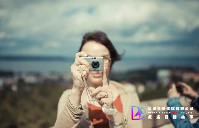 手机摄影与单反摄影有什么区别呢？为何越来越多喜欢用手机拍照